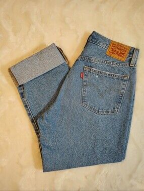 Levi's Light Blue Cropped Ankle Jeans